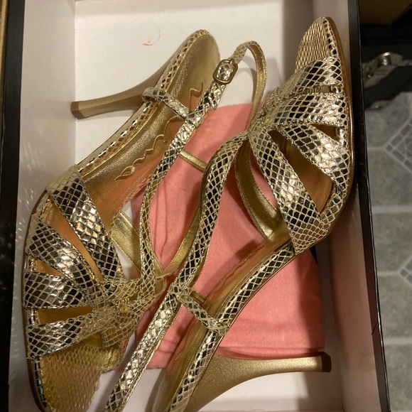 Shoes - Picture 3 of 5